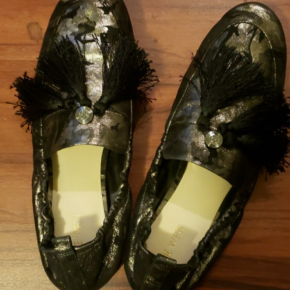 Nine west flats